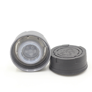 Échantillon gratuit de bouchons d'<span class=keywords><strong>huile</strong></span> <span class=keywords><strong>moteur</strong></span> en plastique avec couvercle de bec pour bouteille d'<span class=keywords><strong>huile</strong></span> lubrifiante 4L 5L - Product Image 3