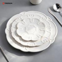 Assiette en céramique blanche vintage en porcelaine fine, motif classique, multi-tailles, gaufrée, pour mariage, hôtel, restaurant, service de vaisselle