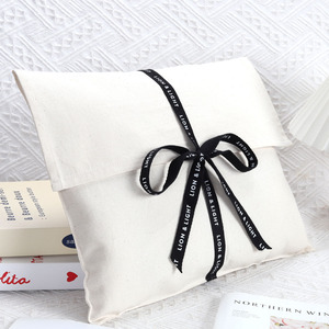 Bolsa de Lona de Algodón Orgánico OEM en Oferta, Bolsa de Regalo con Logotipo Personalizado Serigrafiado, Bolsa Protectora de Algodón para Ropa, Libros y Regalos con Lazo - Product Image 4