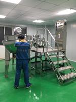 Machine de traitement de sirops et sauces avec plateforme, cuve de cuisson émulsifiante pour sauce tomate, système de chaudière à double enveloppe 100-1000 L