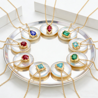 Novedad: Collares con Colgante de Estrella Minimalista Geométrica Brillante con Gema de Color Cultivada en Laboratorio, Chapado en Oro S925