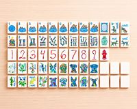 Tuiles de Mahjong en mélamine personnalisées sur le thème des chiens, jeu de Mahjong américain avec des tuiles à motifs de chiens et de fleurs pour les soirées de jeu en famille à la maison