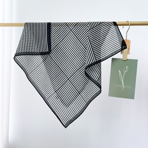 Sciarpa a Righe Francesi Bianche e Nere per Donna, Stile Sottile Primaverile ed Estivo, Foulard Piccolo Artistico e alla Moda - Product Image 3