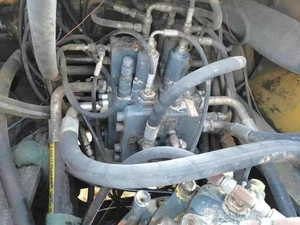 Excavadora de cadenas Hyundai 305LC-9 con motor Hyundai y cucharón de 1.3 m³ de capacidad, excavadora de clase 30 toneladas - Product Image 5