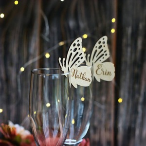 Etiquetas de nombre para copas de vino con diseño de mariposa acrílica, color miel y dulce, 4,5x6,1 cm, dorado, plateado, oro rosa, rosa, morado, decoración para fiestas de boda - Product Image 3