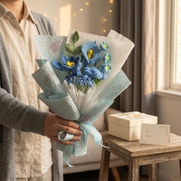 Handgefertigter Häkelblumenstrauß als Geschenk, für Freundin, Geburtstag, Hochzeit, Lilie, Rose, Cala-Lilie, für Sie, Mama, mit Grußkarte, fertig verpackt