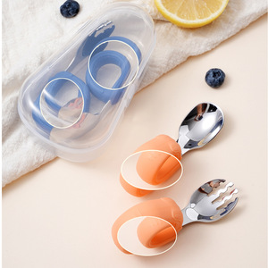 Gran oferta, lindo mango de silicona, cubiertos de acero inoxidable 304, cuchara de entrenamiento <span class=keywords><strong>para</strong></span> bebés, tenedor, juego de cubiertos <span class=keywords><strong>para</strong></span> niños - Product Image 1