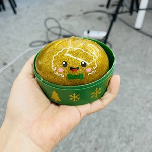Promotion de prévente entrepôt USA : Jouet Squishy en forme de boulette de Noël mignon, motifs festifs, boîte mystère, idéal pour cadeau ou souvenir de fête - Product Image 4