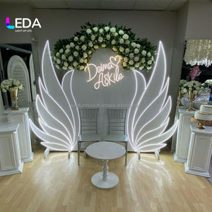 LEDA Mur de fond de scène de mariage en acrylique PVC blanc de grande taille, design moderne et luxueux, nouveau design, pour la décoration d'événements et de fêtes - Product Image 1