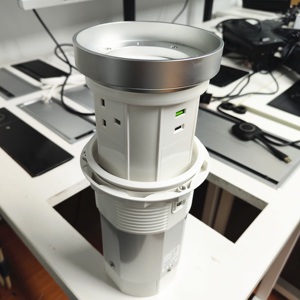 Presse d'alimentation hydraulique 3 voies française <span class=keywords><strong>E</strong></span> U Pop up prise de bureau prise de charge sans fil de cuisine motorisé<span class=keywords><strong>e</strong></span> avec 2 ports USB - Product Image 1