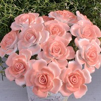 Ornement floral rose fait main pour la Saint-Valentin, fleurs artificielles éternelles tendance, modèle créatif simple pour bureau