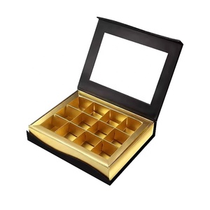 Luxe geschenkverpakking van stevige kartonnen doos met scharnierend deksel, magneetsluiting, inleg met verdeler & gedeeltelijke zijwanden, geschikt voor verzending. - Product Image 2