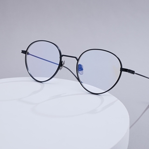 Montura de Gafas Redondas de Titanio Puro al por Mayor de Fábrica, Montura Óptica Vintage de Borde Delgado para Gafas Graduadas de Miopía - Product Image 4