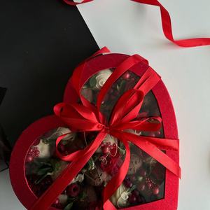 Boîte cadeau en carton en forme de cœur pour la fête des mères, pour chocolats, bonbons à la fraise, emballage pour charcuterie - Product Image 2
