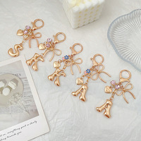 Porte-clés pendentif papillon lettre style minimaliste moderne, best-seller transfrontalier, pour VOUS, breloque de sac en métal alphabet anglais