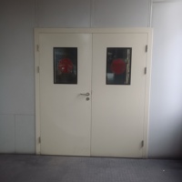Portes intérieures d'hôpital modernes en acier inoxydable chinois de haute sécurité avec finition antirouille et isolation thermique