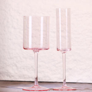 Verres à vin de <span class=keywords><strong>Bordeaux</strong></span> de style italien soufflé à la main en cristal de première qualité sans plomb minimaliste personnalisé grand vin rouge emballage cadeau de qualité supérieure - Product Image 3