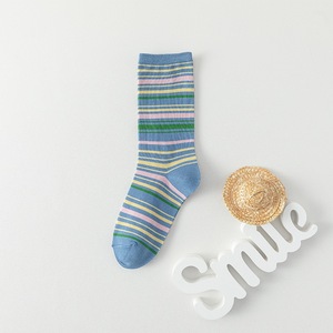 Calcetines a Rayas de Primavera/Otoño para Mujer, Calcetines Medios Versátiles y Sencillos, Calcetines de Algodón Transpirables que Absorben el Sudor, Venta al Por Mayor - Product Image 3