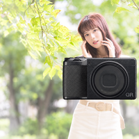 Appareil photo numérique compact professionnel 24MP APS-C haute performance, appareil photo de poche portable avec objectif à ouverture fixe F2.8 pour vlog de rue