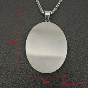 Hip Hop oración mano religiosa cristiana impermeable deslustre libre de acero inoxidable joyería de moda colgante collares hombres al por mayor - Product Image 4