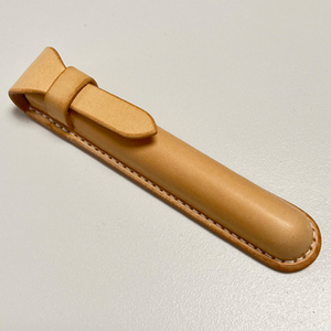<span class=keywords><strong>Estuche</strong></span> <span class=keywords><strong>para</strong></span> bolígrafos con solapa de cuero sin teñir Portalápices de cuero curtido vegetal hecho a mano - Product Image 2