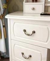 Meubles de chambre à coucher antiques très demandés 2026 - Commode avec miroirs éclairés et rangements pour la décoration de votre chambre