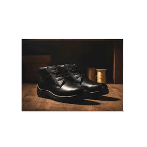 Zapatos de seguridad de cuero genuino con estilo para hombre, diseño duradero con cordones, suela resistente, cómodos para uso diario, estilo industrial. - Product Image 3