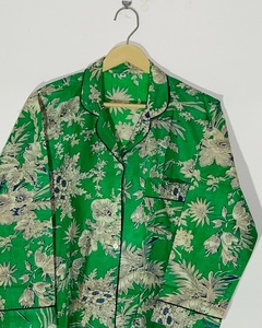 Ensemble de pyjama pour femmes à motifs imprimés à la main de style indien vintage, prix de gros - Product Image 3