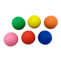 Balles en mousse souple EVA légères Mini Indoor Sports Toy Balles en mousse de sécurité avec plusieurs tailles et couleurs pour le jeu