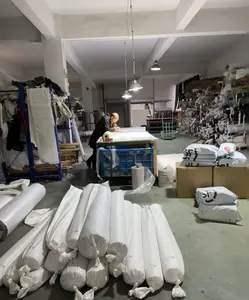Usine Changxing impression et teinture de tissus en polyester à vente directe à faible coût