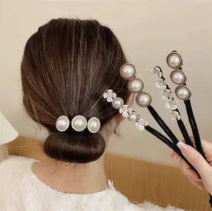 Toptan bun tokalar saç araçları-Yeni tasarım kadın aksesuarları saç tokası saç tutucu kıvırma aracı el yapımı çiçek saç cihazı inciler saç sopa