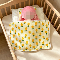 [Uniquement en tissu] Ensemble de literie trois pièces pour poupées en peluche de 22 cm, série fruits, comprenant 1 matelas, 1 oreiller et 1 couverture