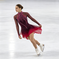 Robe de patinage artistique à col haut et manches longues, dégradé rouge vin avec strass, en tissu mesh pour compétition et spectacle sur glace (adultes et enfants)