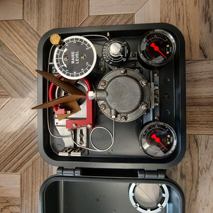 原装 Fisher 2500 工业自动化控制器和变送器 - Product Image 4