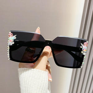 แว่นกันแดดติดเพชรกรอบสี่เหลี่ยมขนาดใหญ่สำหรับ2023แว่นกันแดดไร้ขอบคริสตัลสำหรับผู้หญิง - Product Image 3