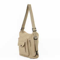 Sac à dos bandoulière pour femme de la série Light Travel, matériau doux et écologique, design multifonctionnel transformable