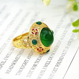 Anello classico in stile retrò, elegante design vintage, gioiello unisex per tutti i giorni - Product Image 5