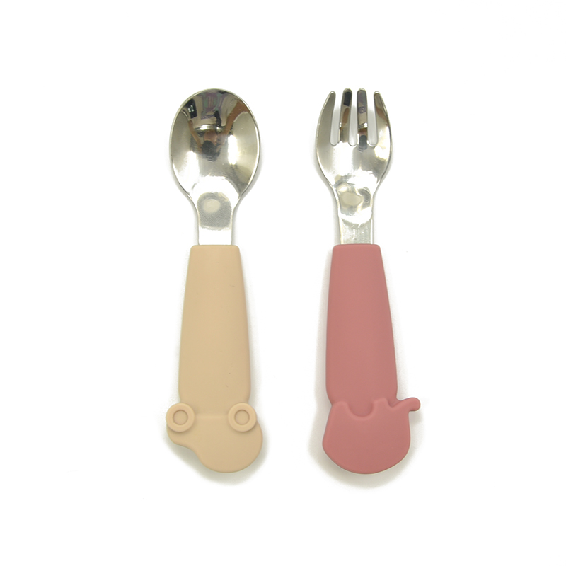 Набор столовых приборов детский из нержавеющей стали, милый набор столовых приборов с ложкой и вилкой, с силиконовой ручкой, не содержит Бисфенол А