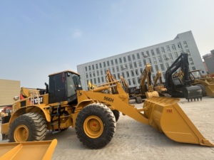 รถตักล้อยาง CAT 966H มือสอง ใช้งานน้อย ต้นกำลังเครื่องยนต์ต่ำ รถตักหน้าตักหนัก 6 ตัน ยี่ห้อแคตเตอร์พิลลาร์ - Product Image 3