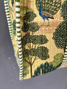 Bolsa de Mano Acolchada de Algodón con Estampado de Bloques, Ecológica, Reutilizable, para Uso Diario, Viajes, Compras - Product Image 2