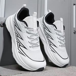 Zapatillas Deportivas para Hombre, Color Degradado Naranja-Amarillo, Transpirables, con Malla, Suela Gruesa y Amortiguación Ligera, Estilo Deportivo y Moderno - Product Image 4