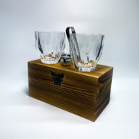 Juego de copas de whisky con logotipo personalizado de lujo con soporte de madera Diseño clásico para regalos de negocios Piedras para whisky
