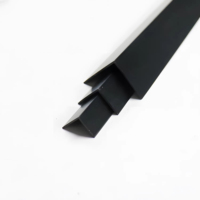Protecteur d'angle en plastique extrudé PVC avec design de protection des bords pour l'emballage et l'expédition de palettes