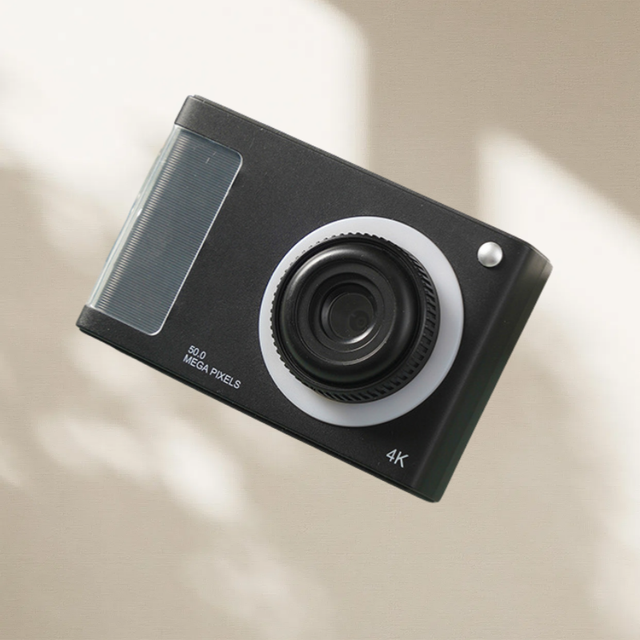 30MP HD Student Digital Camera CCD Technology Dual Front/Rear Lenses Retro Vintage Style 4K Video 90 Wide Angle 2.4" Kids