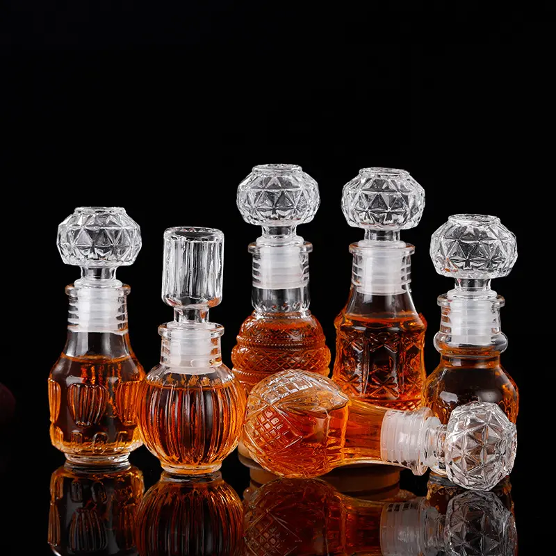 Pabrik produksi Mini disegel kaca Whisky Decanter botol kaca vas kecil dengan tutup kedap udara untuk anggur minuman minuman keras