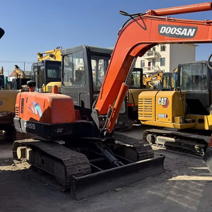 รถขุดขนาดเล็ก Doosan DH55 ขนาด 5.5 ตัน มือสอง รถขุด Doosan ราคาประหยัด มีสินค้าในสต็อก พร้อม EPA - Product Image 1