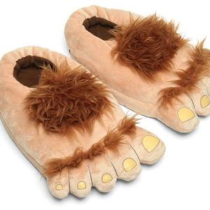 Yenilikçi Cosplay Komik Kışlık Tüylü Vahşi Canavar Hobbit Ayak Terliği Kadın Erkek Ev Ayakkabıları - Product Image 2
