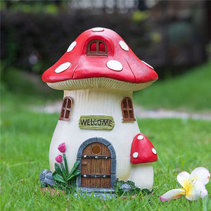 Scultura in Resina di Alta Qualità del Nano e la Sua Casa di Funghi, Decorazione per Casa e Giardino - Product Image 2