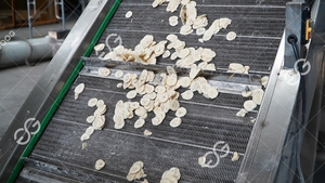 Línea de máquina de producción de patatas fritas de ñame completamente automática Máquina para hacer aperitivos de plátano Máquinas para hacer patatas fritas de árbol de plátano - Product Image 5