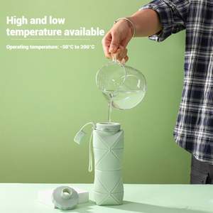 Botella de Silicona Plegable a Prueba de Fugas, Diseño Personalizado, Taza Plegable para Gimnasio y Deportes - Product Image 3